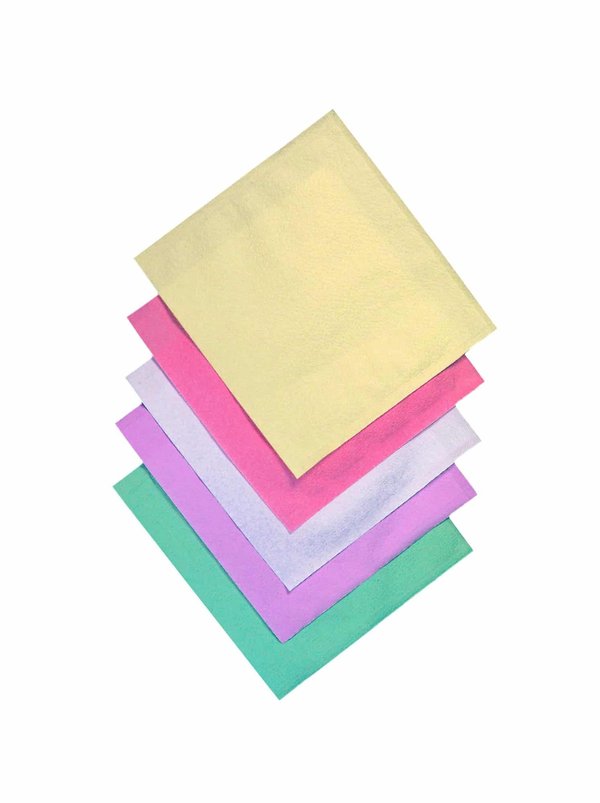 Quels choix de tissus privilégier pour une robe de cocktail estivale qui reste chic même sous la chaleur?