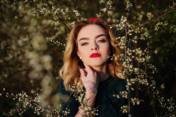 Quels sont les critères pour choisir un portefeuille féminin élégant et pratique?