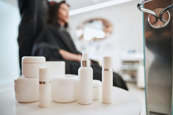 Découvrez l'excellence du cosmétique français pour vos cheveux et peau